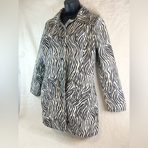Y2K Old Navy Mid Weight Canvas
100% Cotton Zebra Trench Coat size L - Picture 3 of 7